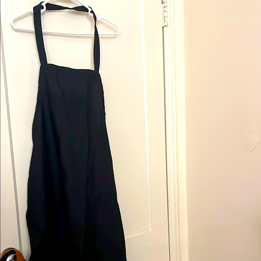 new infinity black apron one size